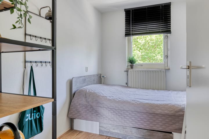 Foto 21 van Albert Camus-erf 22