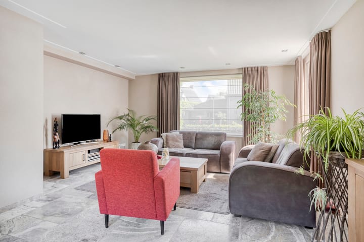 Photo 4 of Engelbertplein 3