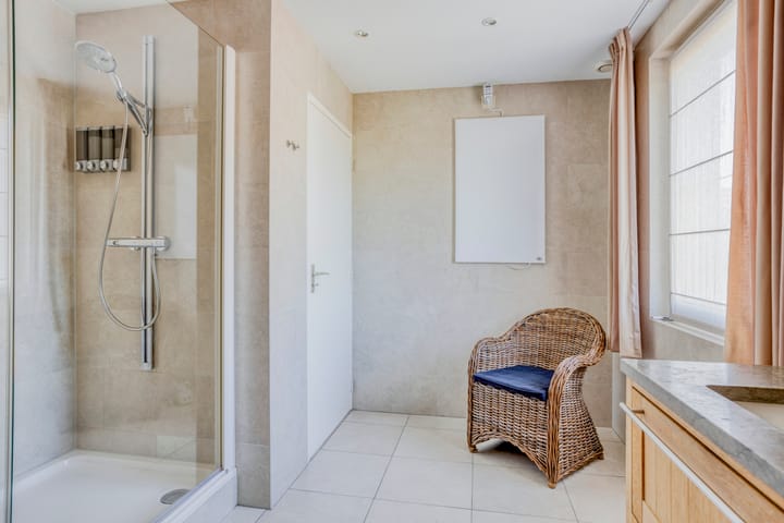 Photo 22 of Engelbertplein 3