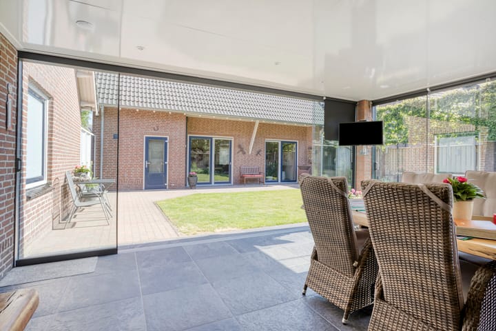 Photo 33 of Engelbertplein 3