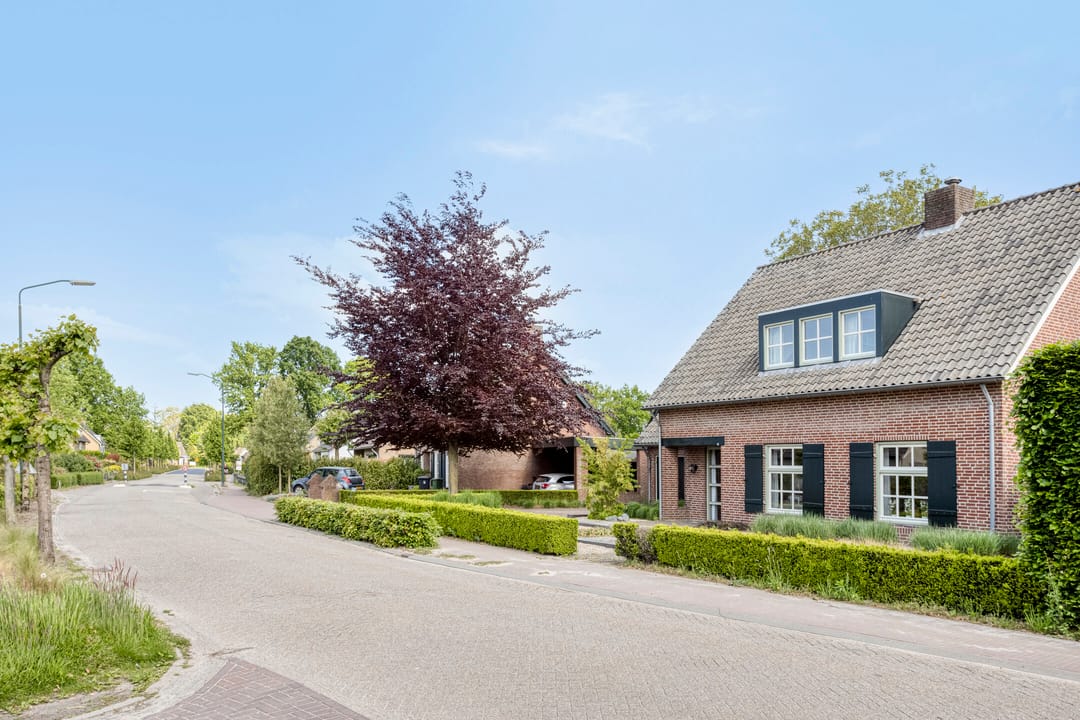 Photo 37 of Roderweg 25