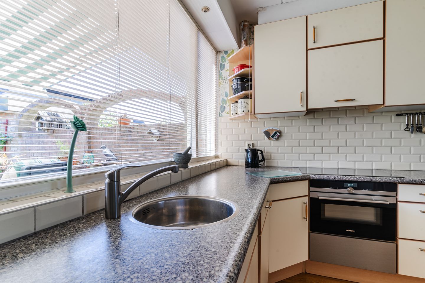 Foto 10 van Langeweide 187