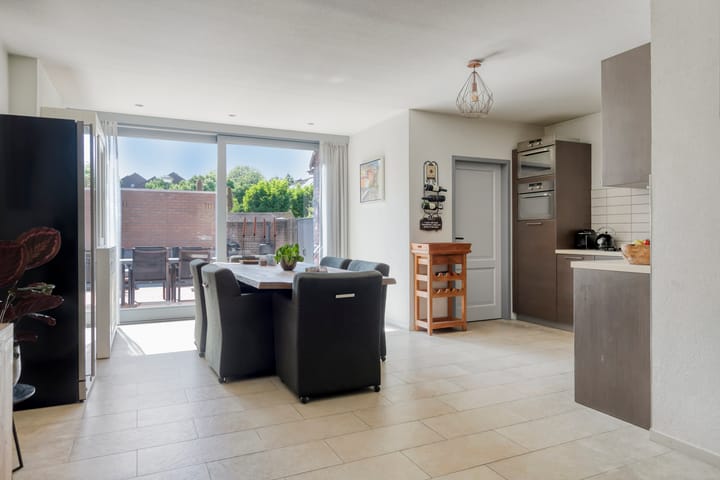 Foto 8 van Henkenshage 18