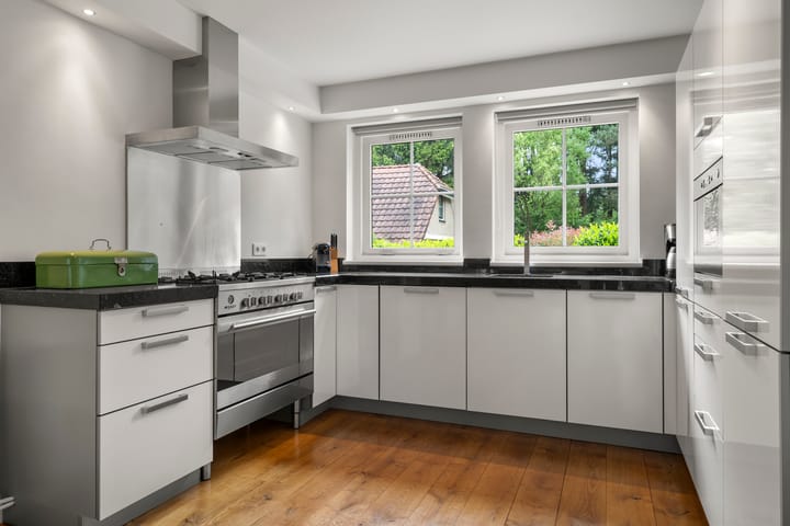 Photo 11 of Hessenweg 83-79