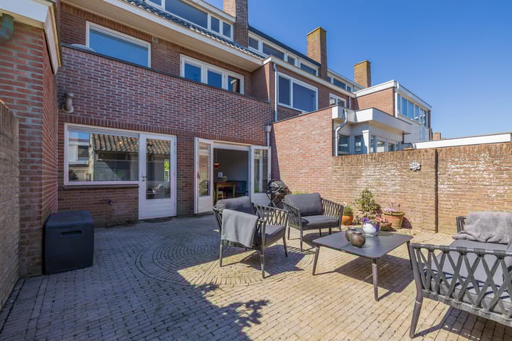 Foto 12 van Quarles van Uffordstraat 102