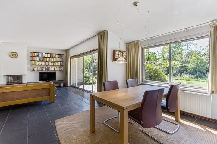 Foto 15 van Anna van Burenlaan 12