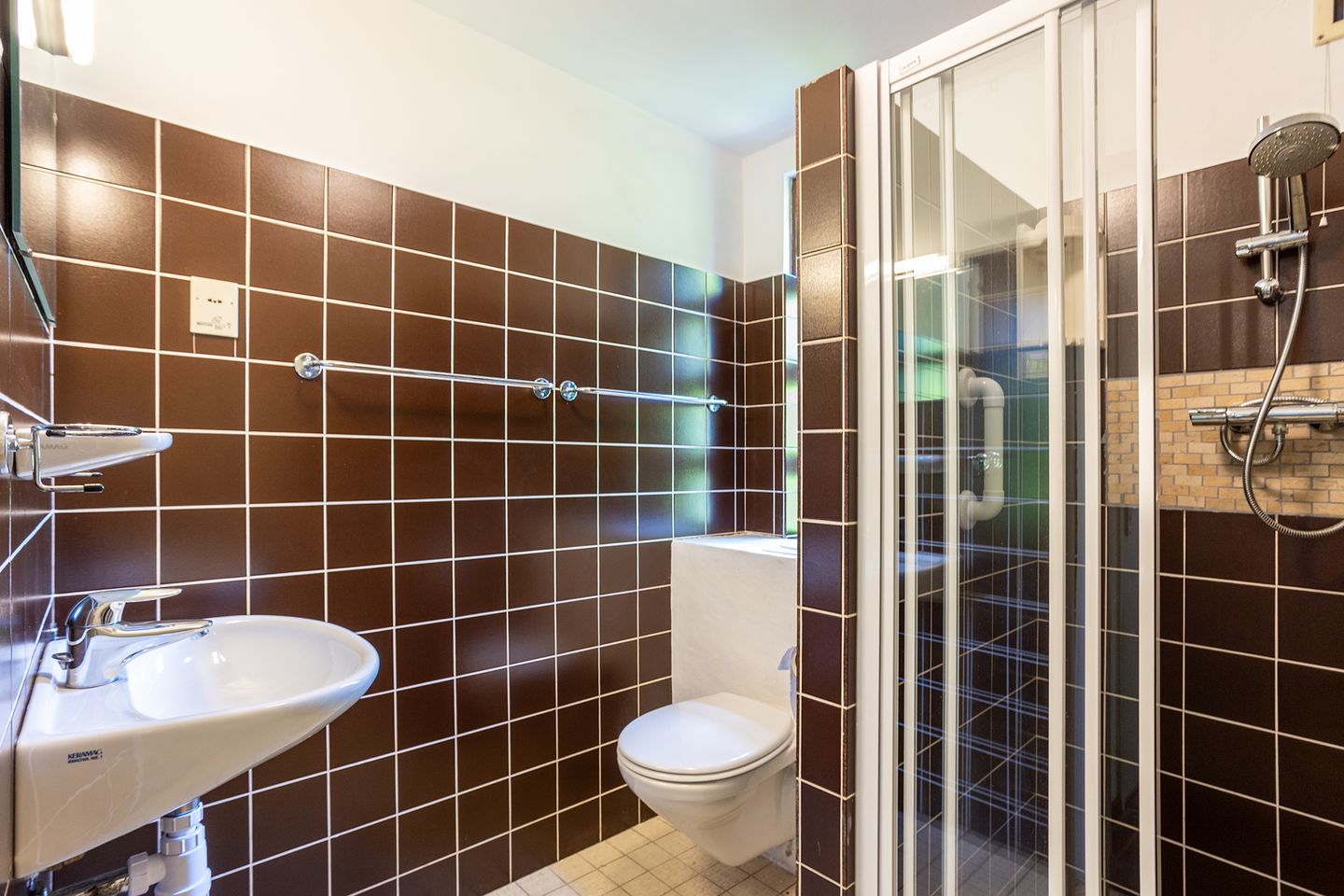 Foto 35 van Anna van Burenlaan 12