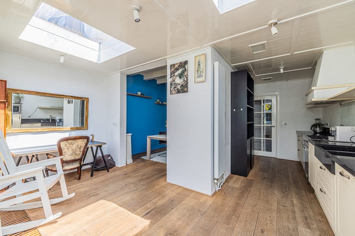 Photo 12 of Weeresteinstraat 91