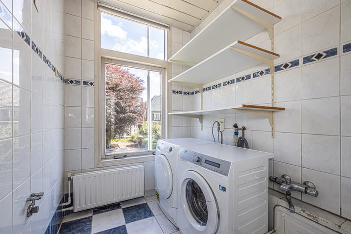 Photo 25 of Weeresteinstraat 91