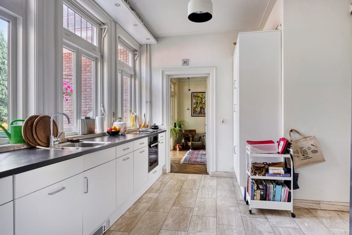 Foto 19 van Van der Duyn van Maasdamlaan 4