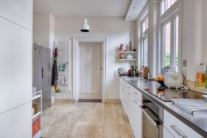 Foto 21 van Van der Duyn van Maasdamlaan 4