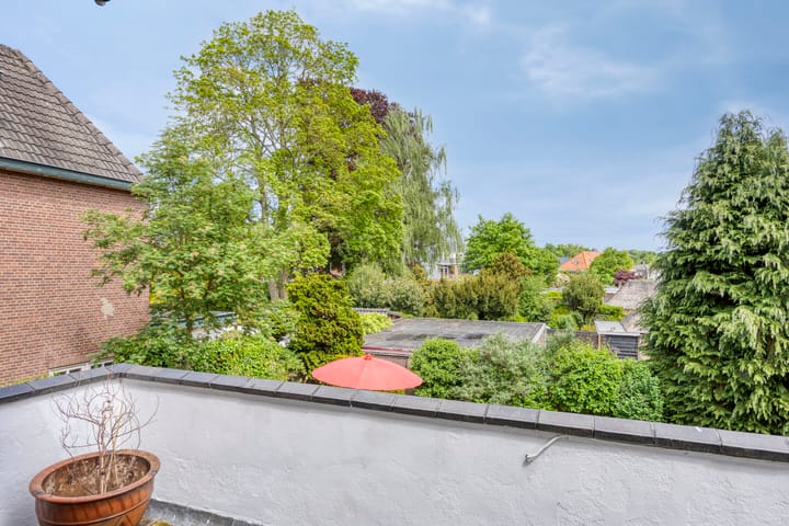 Foto 28 van Van der Duyn van Maasdamlaan 4