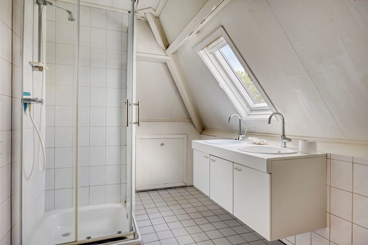 Foto 43 van Van der Duyn van Maasdamlaan 4