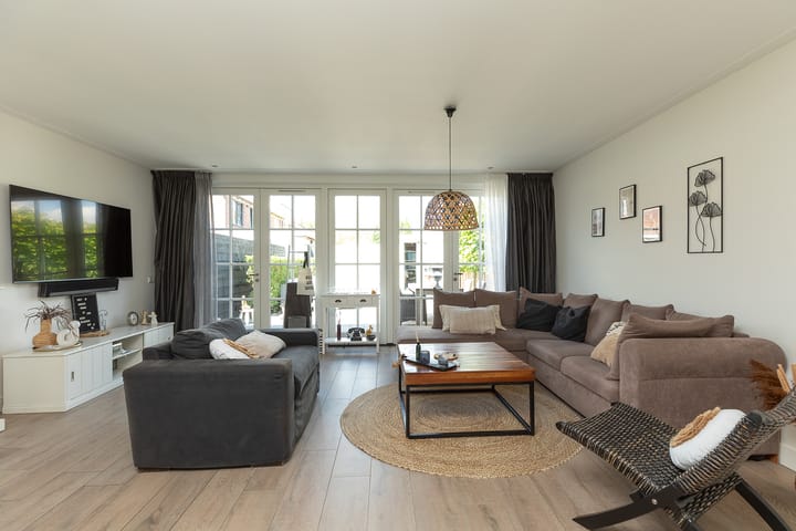 Foto 8 van Van Kretschmar van Veenlaan 50