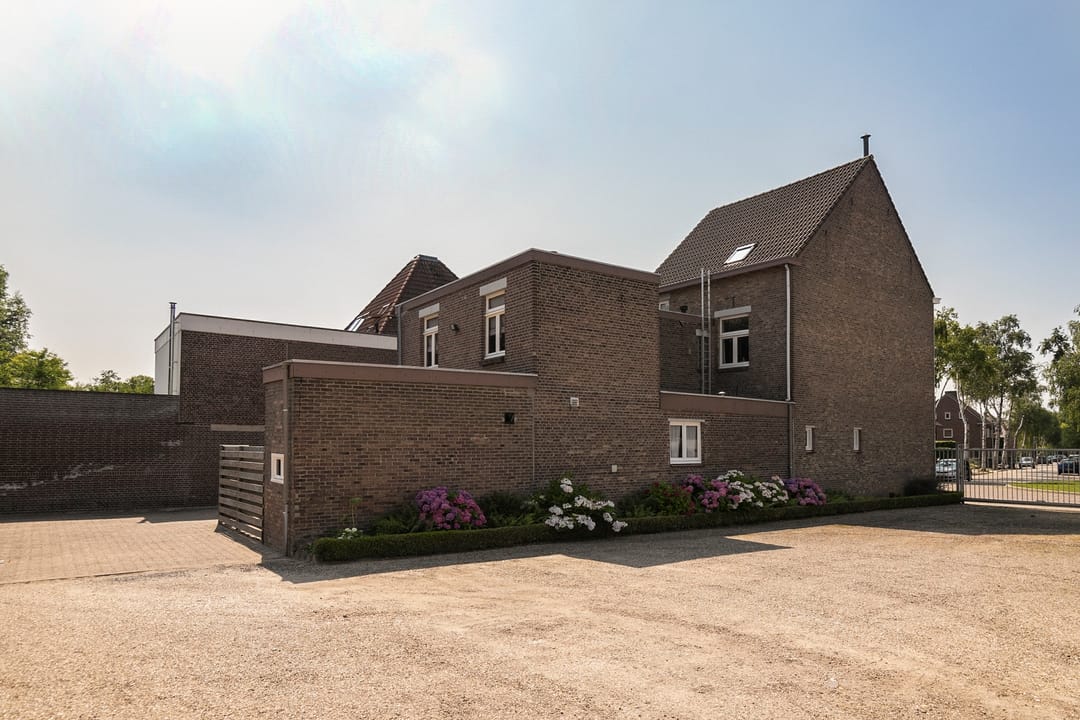 Foto 46 van Burg. Slanghenstraat 11