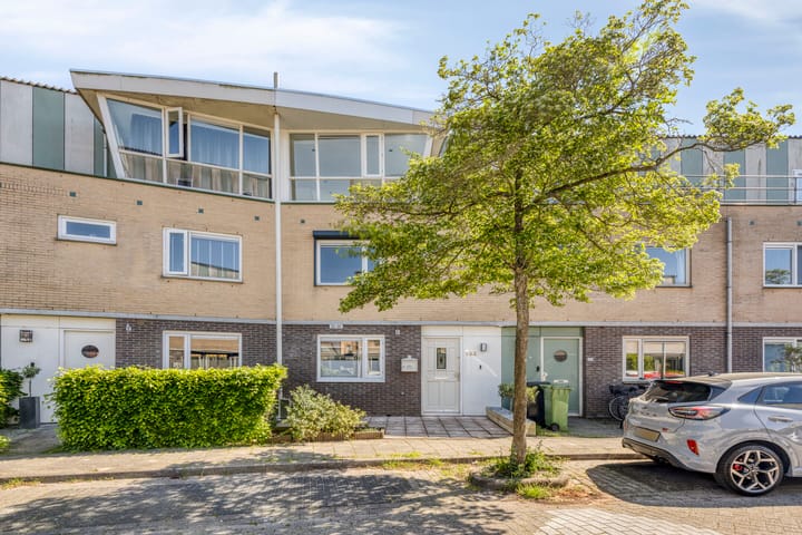 Foto 6 van Bisschop Romerostraat 132