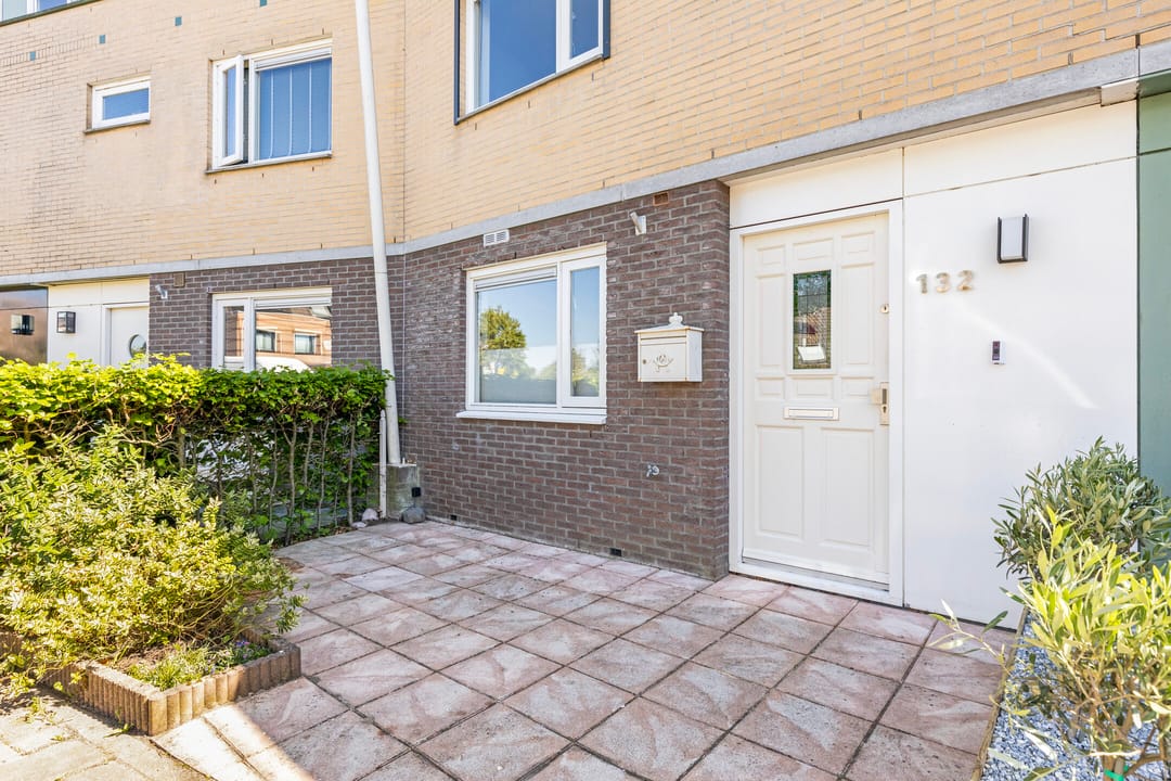 Foto 8 van Bisschop Romerostraat 132