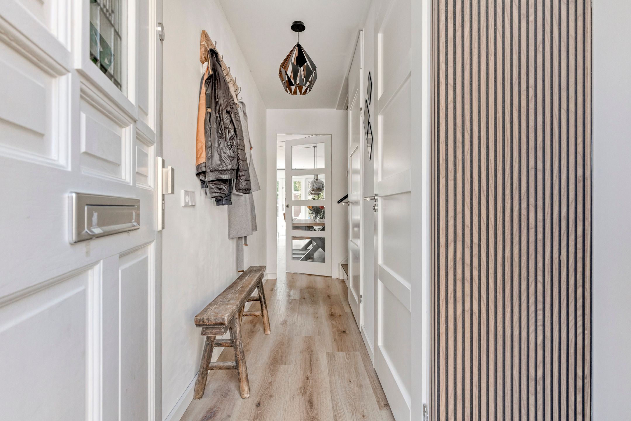 Foto 9 van Bisschop Romerostraat 132