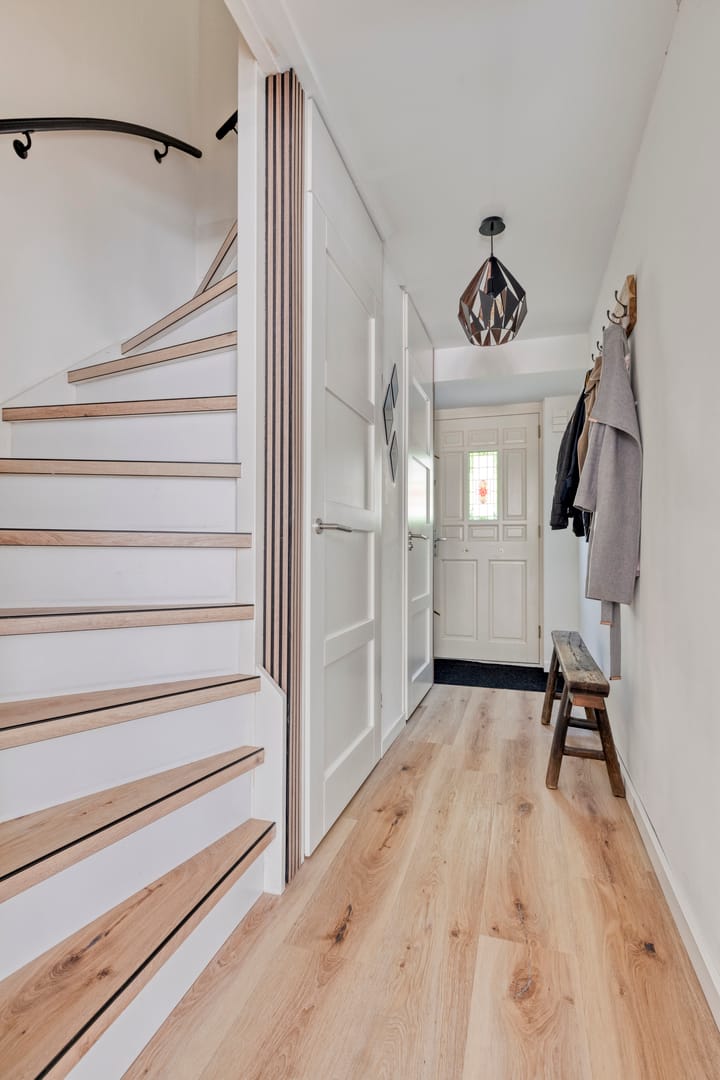 Foto 10 van Bisschop Romerostraat 132