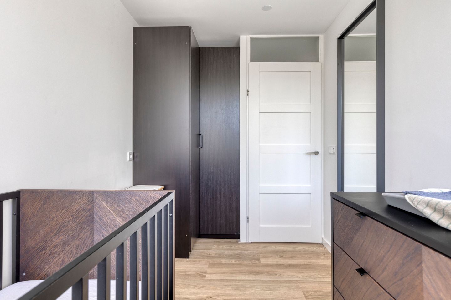 Foto 29 van Bisschop Romerostraat 132