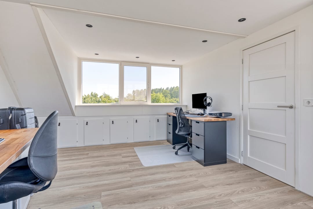 Foto 31 van Bisschop Romerostraat 132