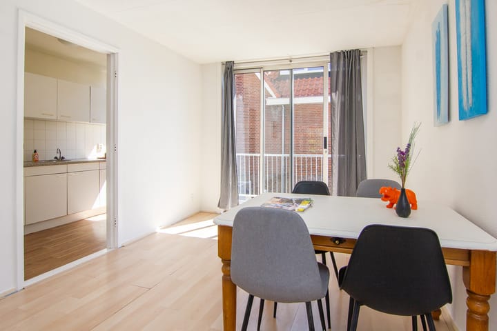 Foto 14 van Jan van Walréstraat 14