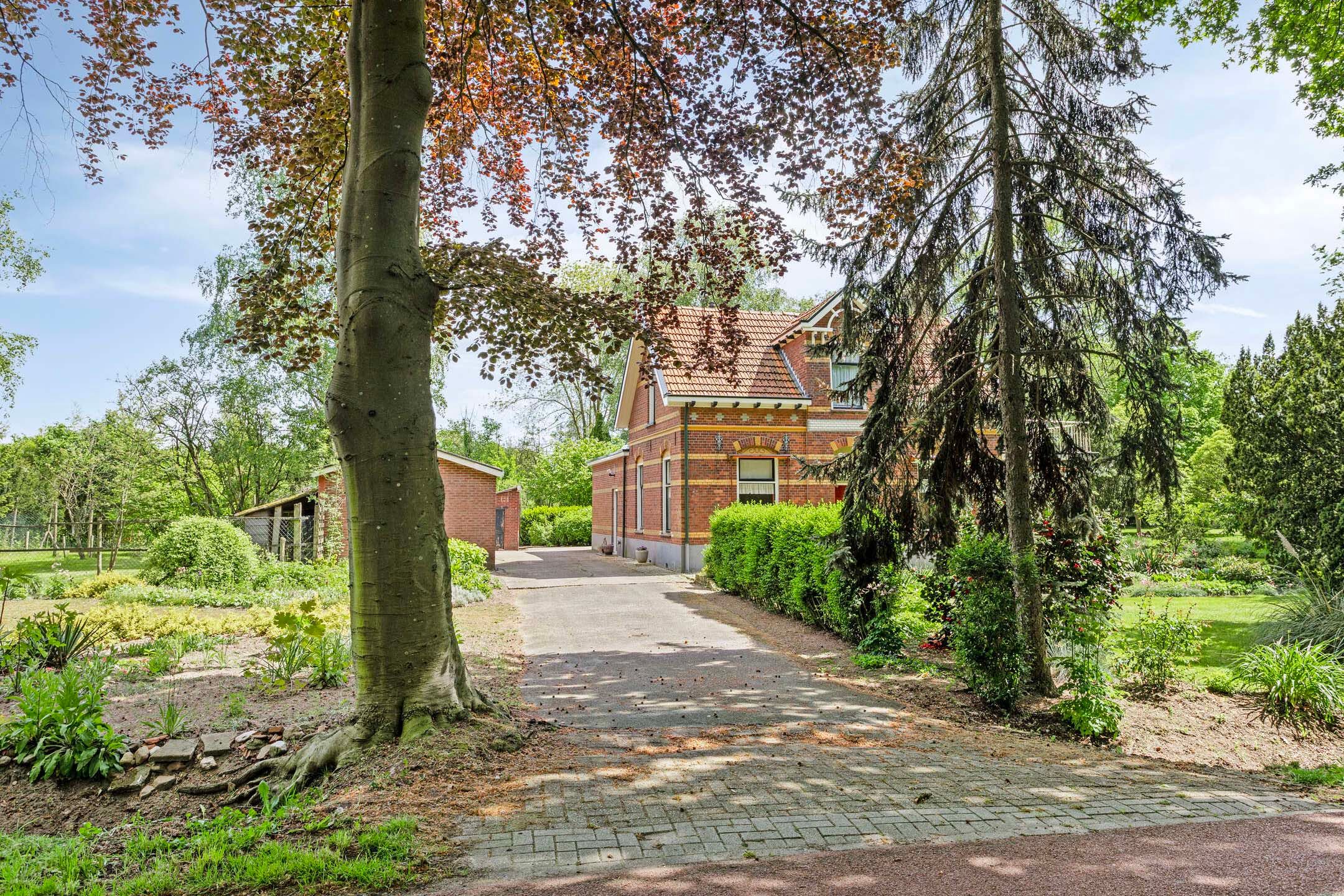 Photo 3 of Aladnaweg 22