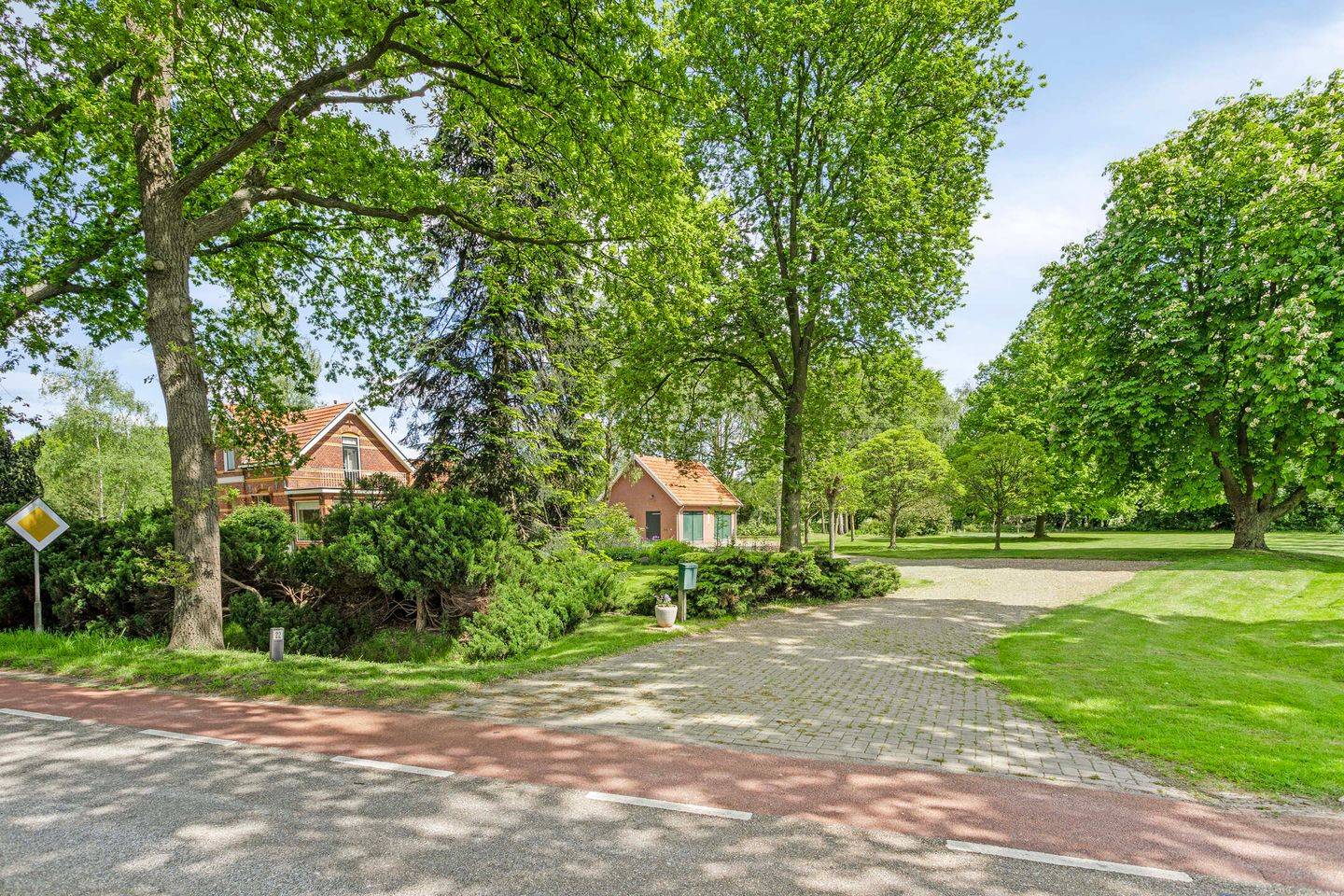 Photo 4 of Aladnaweg 22