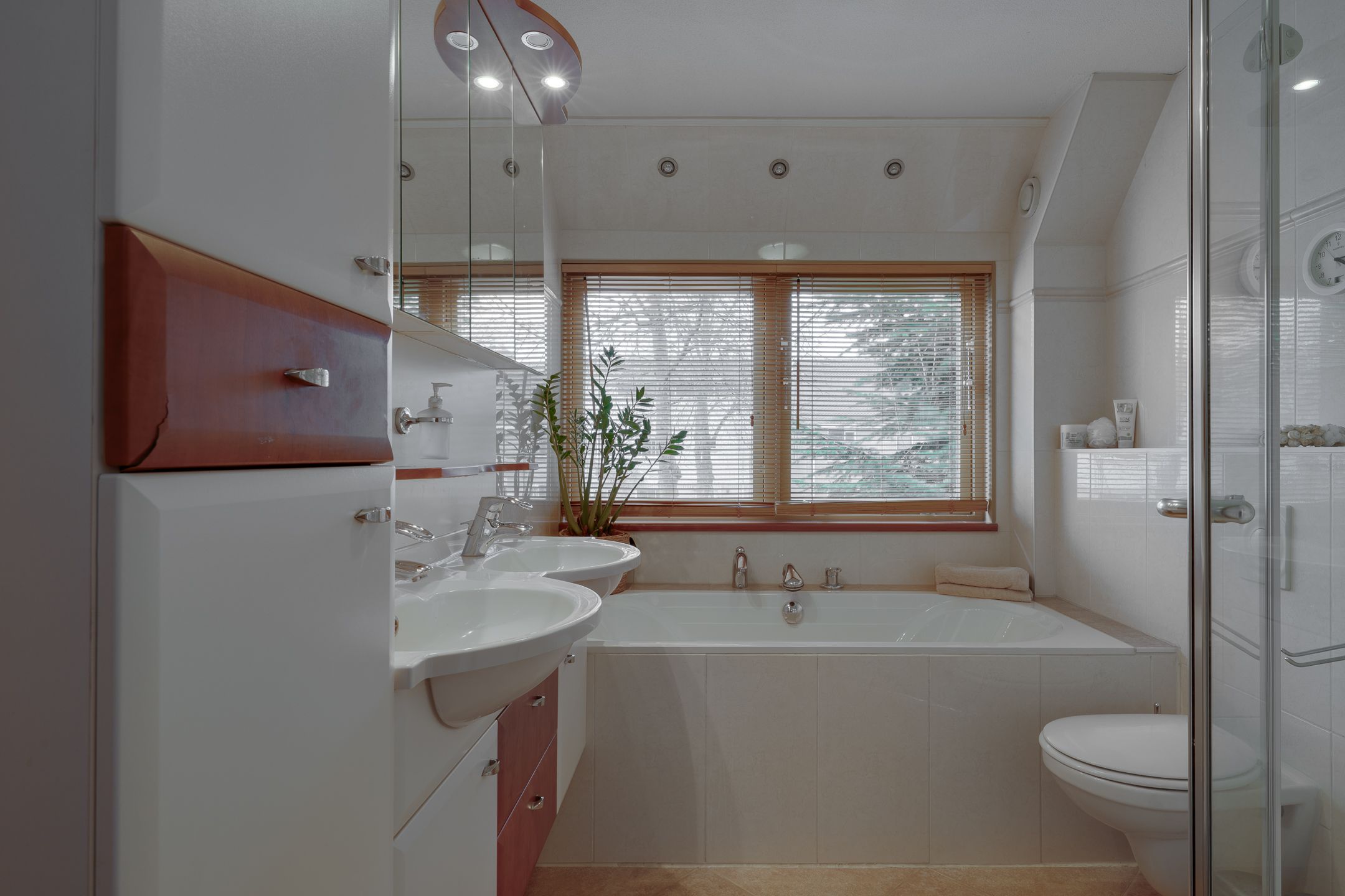 Photo 24 of Laan van Keulen 54