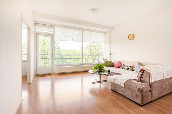 Foto 3 van Van Weerden Poelmanlaan 26