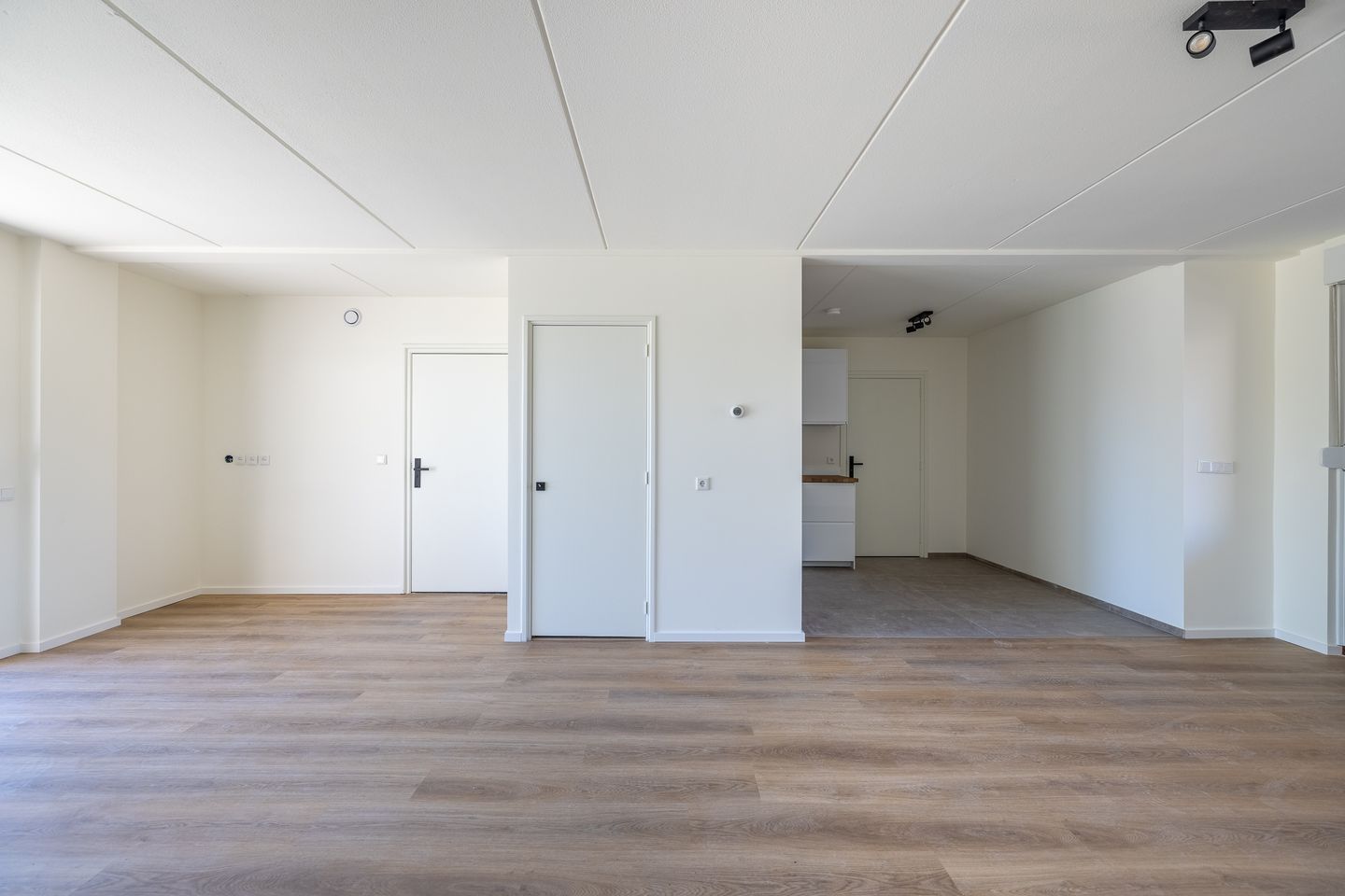 Photo 10 of Grotestraat 13-A