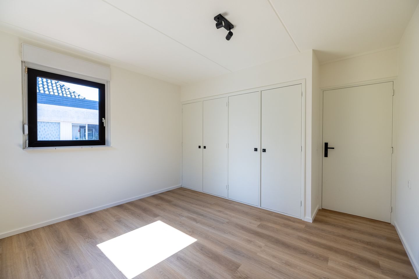 Photo 19 of Grotestraat 13-A