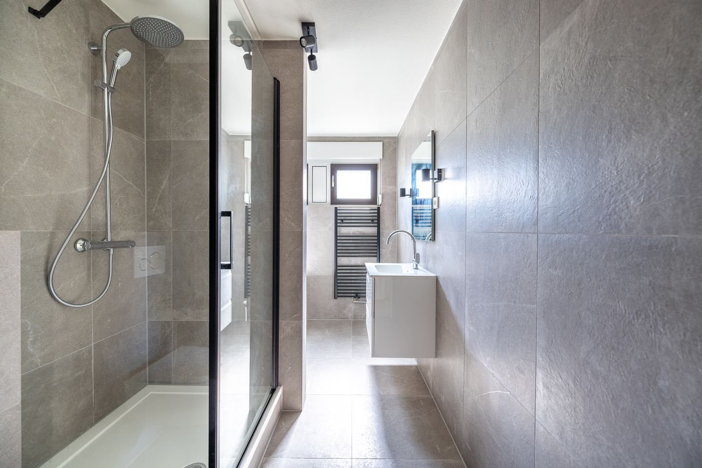 Photo 25 of Grotestraat 13-A