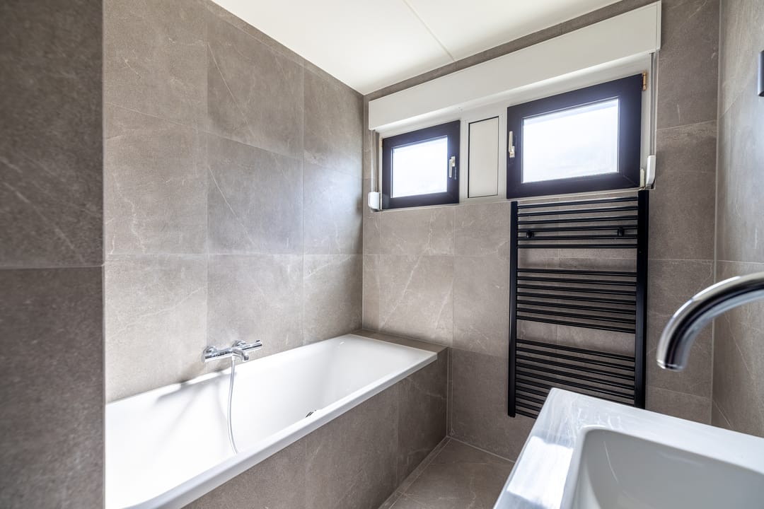 Photo 26 of Grotestraat 13-A