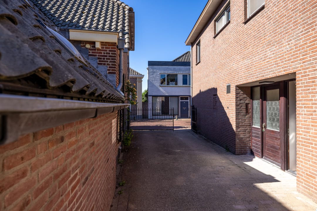 Photo 31 of Grotestraat 13-A