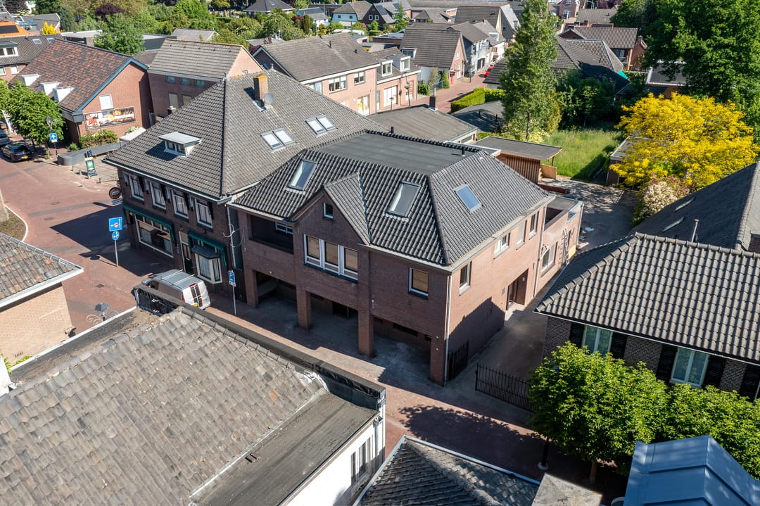 Photo 41 of Grotestraat 13-A