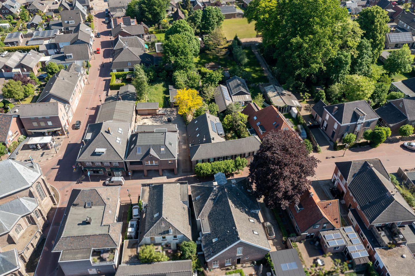 Photo 44 of Grotestraat 13-A