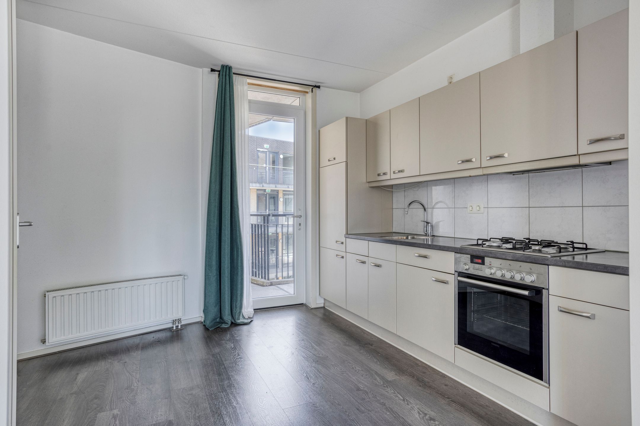 Foto 15 van Godsplein 4-G