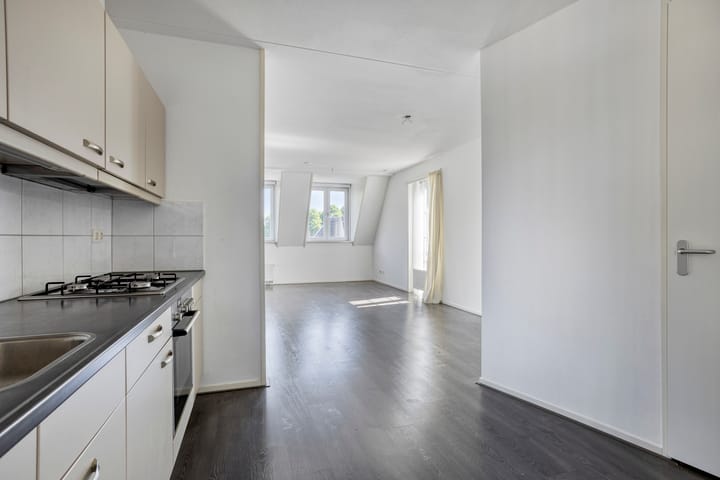 Foto 16 van Godsplein 4-G