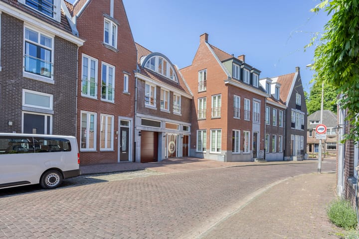 Foto 25 van Godsplein 4-G