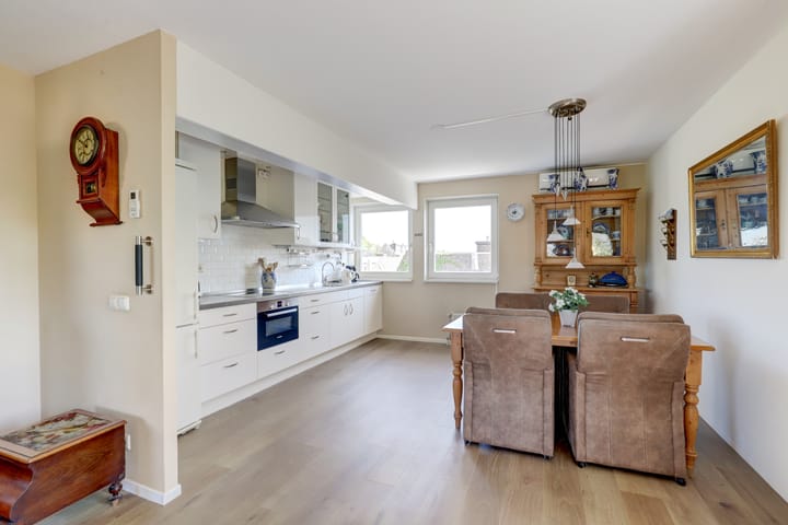 Foto 4 van Westwal 44