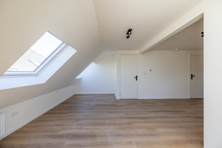 Foto 6 van Grotestraat 13-B