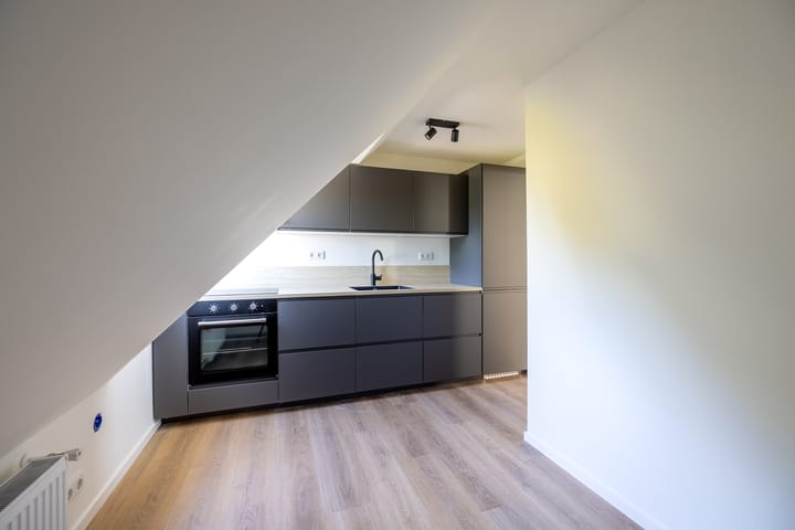 Foto 16 van Grotestraat 13-B