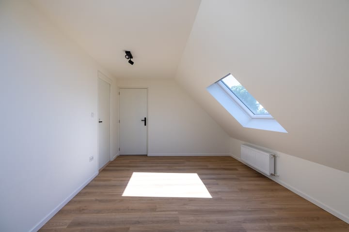 Foto 21 van Grotestraat 13-B