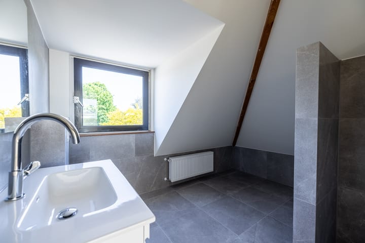 Foto 23 van Grotestraat 13-B