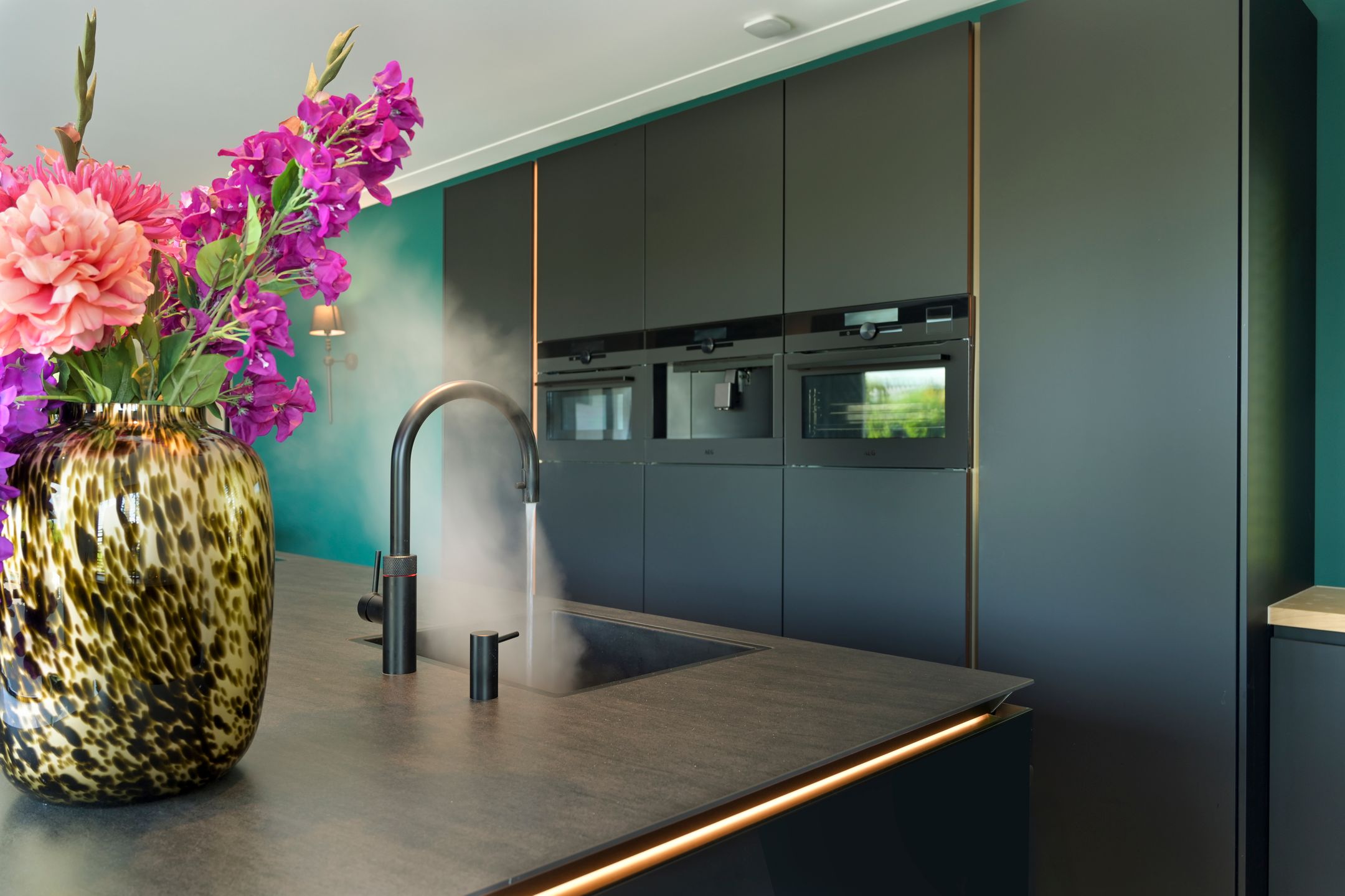 Foto 30 van Overeindseweg 34-A