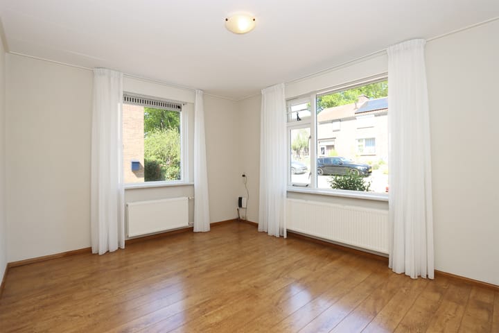 Foto 16 van van Nispenstraat 52