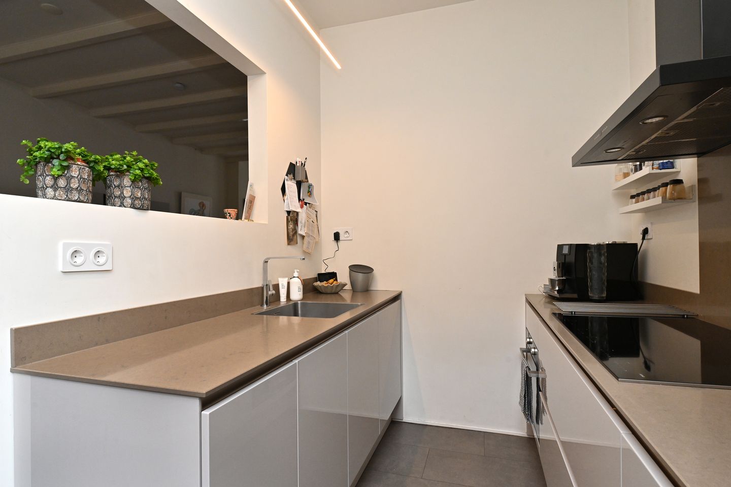 Photo 14 of Meeussenstraat 7