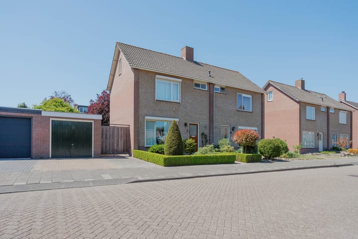 Foto 6 van Debussylaan 16