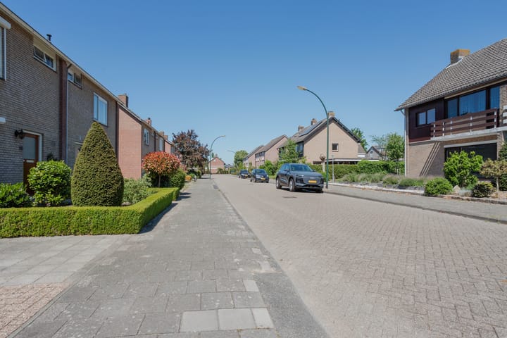 Foto 9 van Debussylaan 16